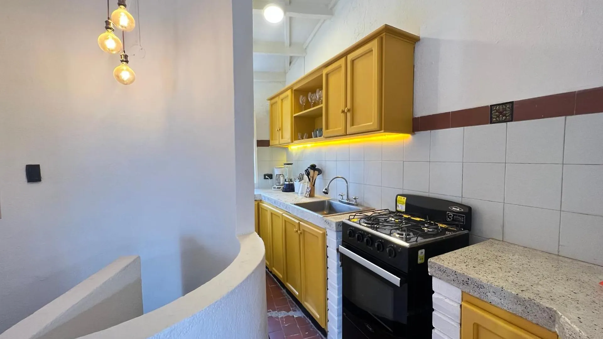 Lovely Duplex With Balcony! Cartagena